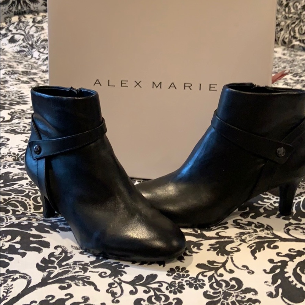 ALEX MARIE booties